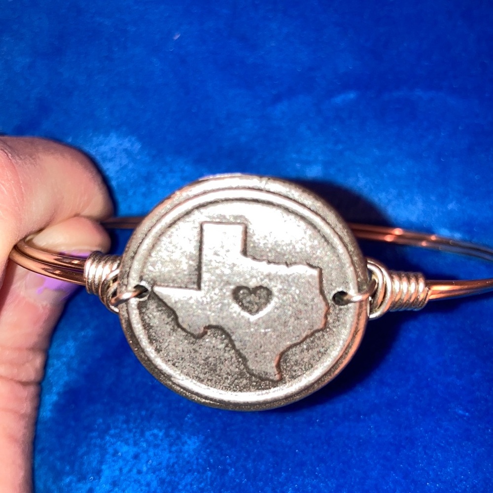 Luca & Danni Texas State Love Silver Wire Bangle